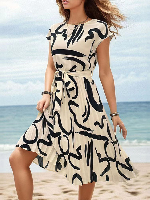 Robe Plissée Imprimée À Manches Courtes Et Col Rond