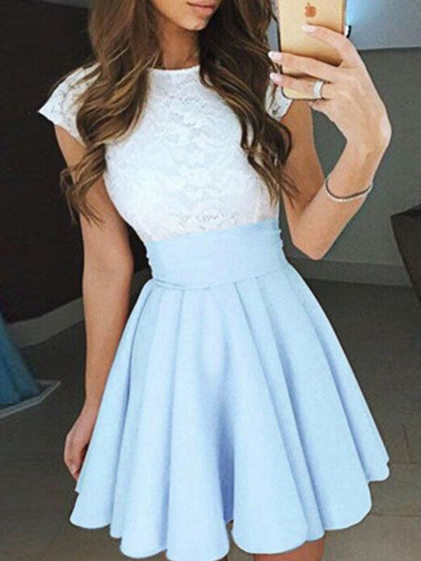 Airchics courte robe dentelle trapèze fluide col rond manches courtes de cocktail