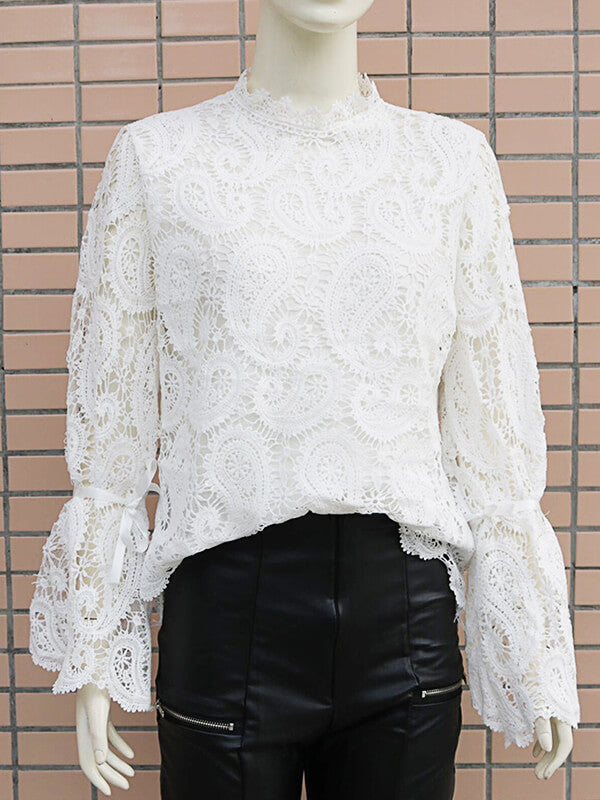 Airchics hauts broderie anglaise col cheminée manches évasées mode femme