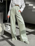 pantalon-brillant-decontracte