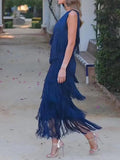 robe-soirée-bleue-épaule-dénudée-franges-asymétrique