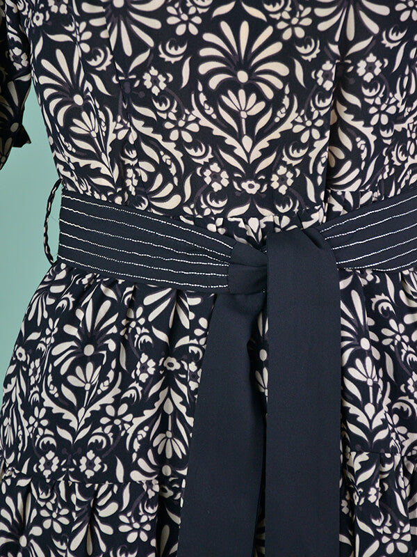 Airchics mi-longue robe mousseline imprimé à fleurie avec ceinture manches bouffantes mode bal de promo