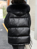 Airchics court manteau avec poches cloutée col en fourrure à capuche femme mode hiver