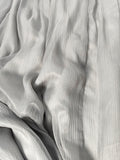 Airchics robe longue mousseline brillante paillette pearl col rond dos nu mode invité mariage gris